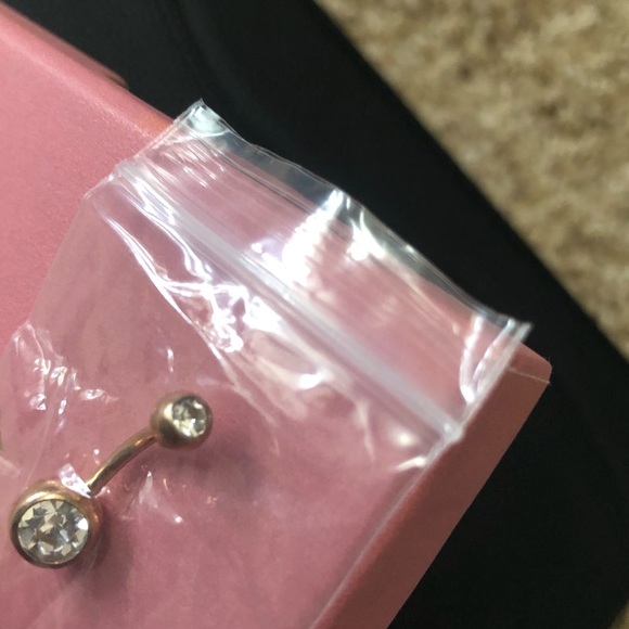 ⭐️3/$15 New! Gold navel belly ring 14 gauge - Picture 10 of 11